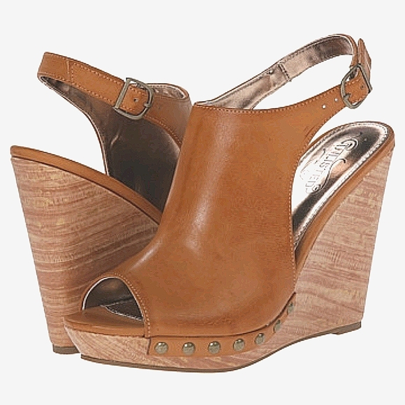 Kenneth Cole Unlisted See it First Open-Toe Sandal - Picture 1 of 4